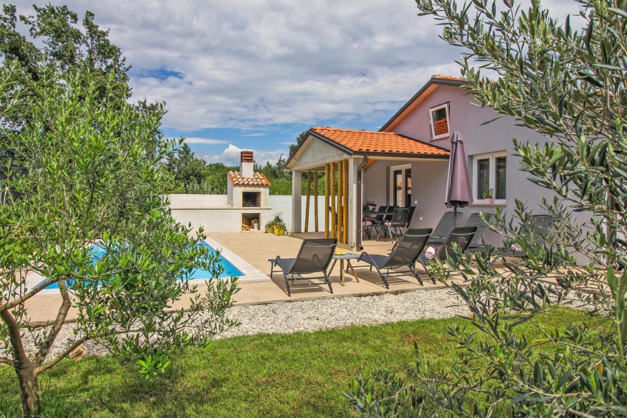 Villa Natascha in Pamići  Žminj Exterior foto